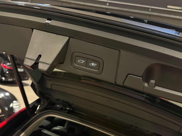 Volvo XC60 B4 (d) Geartronic Momentum Pro usato a BOLOGNA