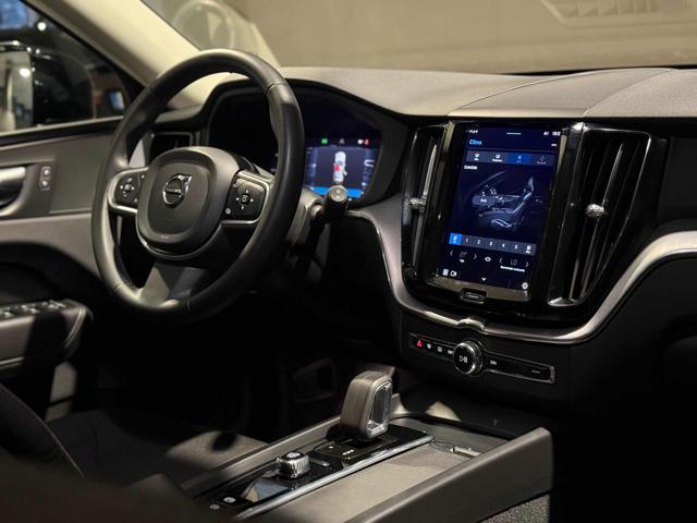 Volvo XC60 B4 (d) Geartronic Momentum Pro usato a BOLOGNA