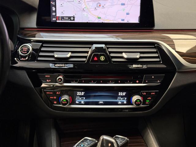 BMW 540 i xDrive Touring Luxury *IVA ESPOSTA*, del 2018, 110.000 km, in vendita a Bologna (BO)