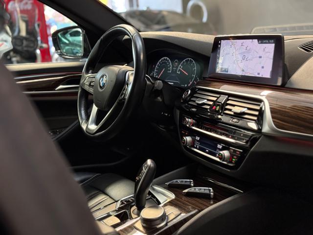 BMW 540 i xDrive Touring Luxury *IVA ESPOSTA*, del 2018, 110.000 km, in vendita a Bologna (BO)