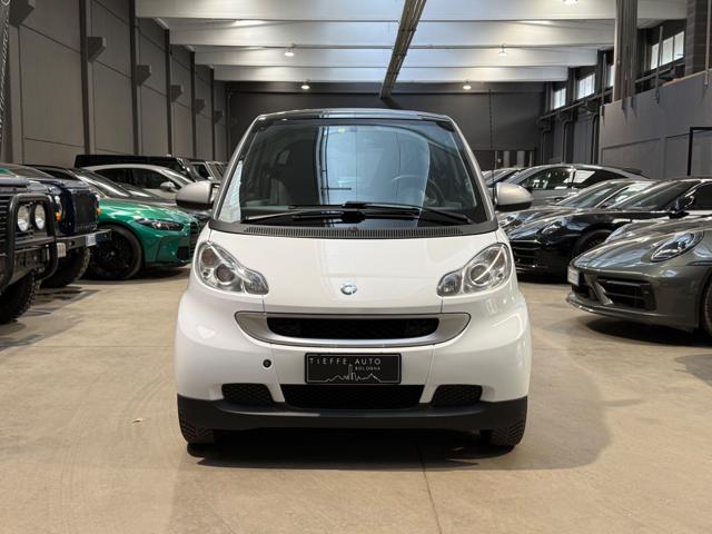 smart forTwo 1000 52 kW MHD coupé "bianca" lim - foto 2 di 4