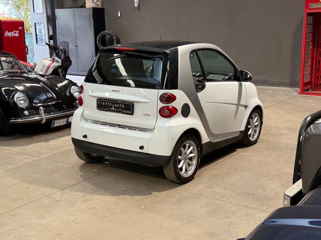 smart forTwo 1000 52 kW MHD coupé "bianca" lim - foto 4 di 4