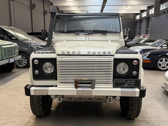 Land Rover Defender 90 Hard-Top *200CV a LIBRETTO* usato a BOLOGNA