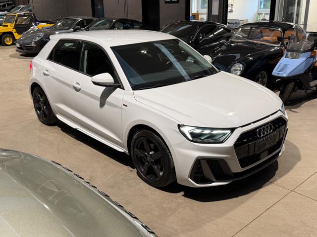 Audi A1 SPB 30 TFSI S tronic S-LINE Identity Black - foto 3 di 4