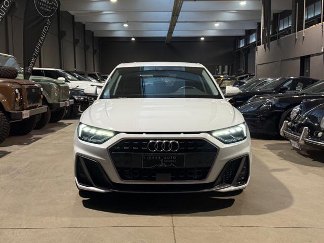 Audi A1 SPB 30 TFSI S tronic S-LINE Identity Black - foto 2 di 4