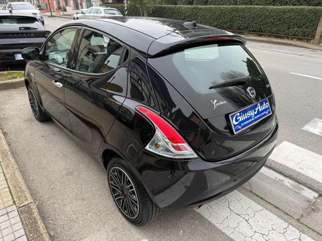 Lancia Ypsilon 1.0 FireFly 5 porte S&S Hybrid Gold - foto 4 di 4
