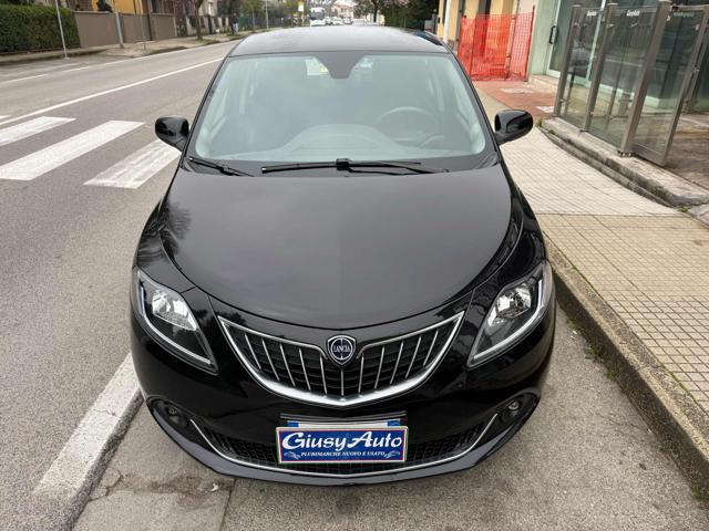 Lancia Ypsilon 1.0 FireFly 5 porte S&S Hybrid Gold - foto 2 di 4
