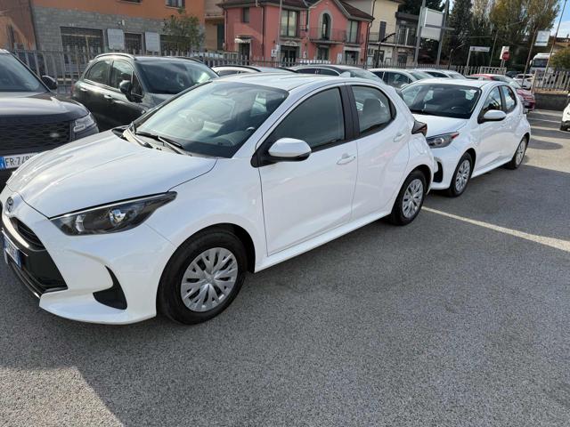 Toyota Yaris 1.5 Hybrid 5 porte Active PROMO FINANZIAMENTO - foto 4 di 4