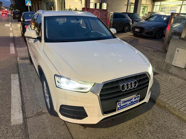 Audi Q3 2.0 TDI 120 CV Business - foto 3 di 4