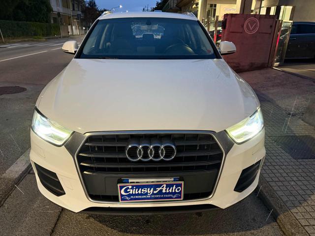 Audi Q3 2.0 TDI 120 CV Business - foto 2 di 4