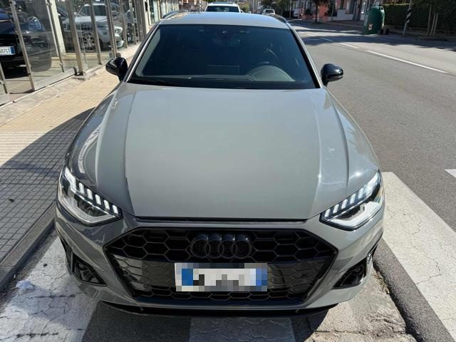 Audi A4 Avant 35 TDI/163 CV S tronic S line edition - foto 2 di 4