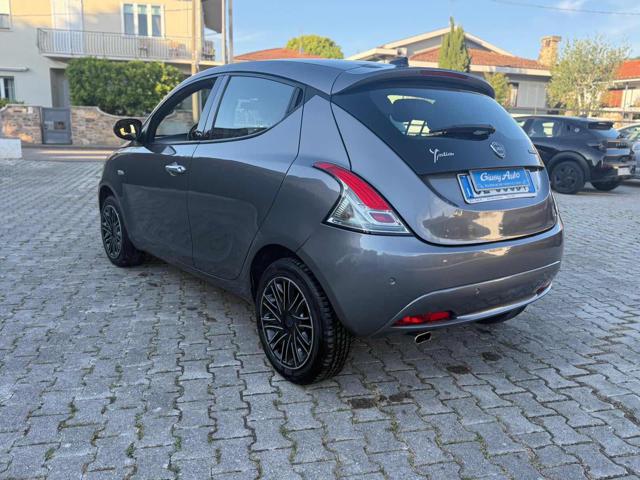 Lancia Ypsilon 1.0 FireFly 5 porte S&S Hybrid Gold - foto 4 di 4