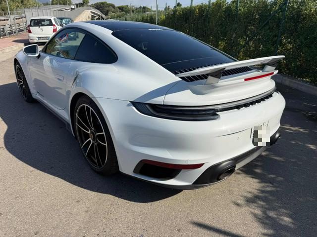 Porsche 911 Turbo S Coupé - foto 4 di 12