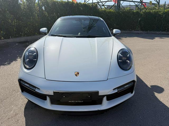 Porsche 911 Turbo S Coupé - foto 2 di 12