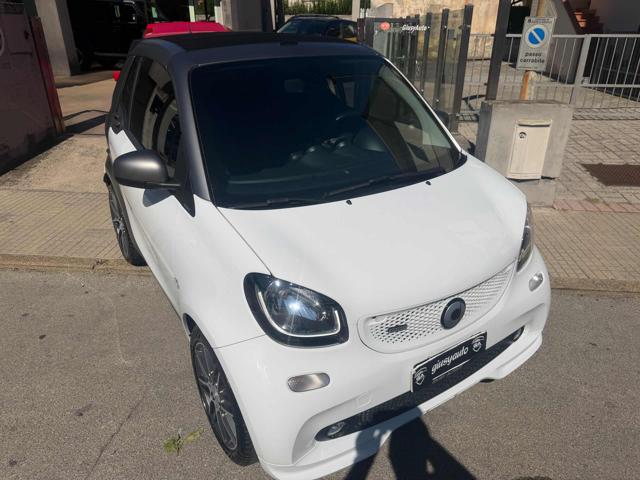 smart forTwo BRABUS 0.9 Turbo twinamic cabrio - foto 3 di 4
