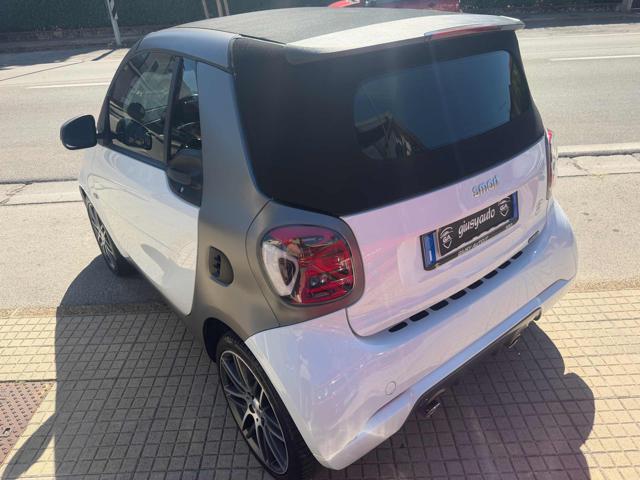 smart forTwo BRABUS 0.9 Turbo twinamic cabrio - foto 4 di 4