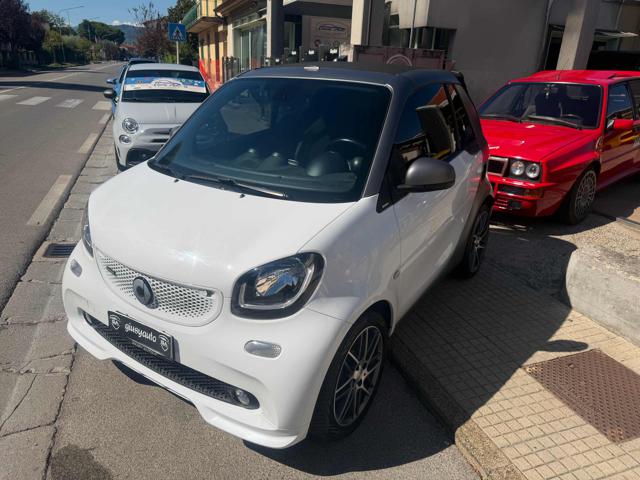 smart forTwo BRABUS 0.9 Turbo twinamic cabrio, del 2018, 80.000 km, in vendita a Pieve A Nievole (PT)