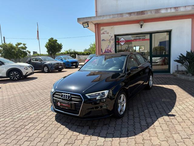 Audi A3 SPB 30 TDI Business - foto 2 di 4