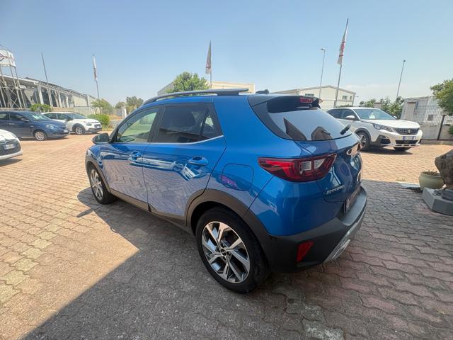 Kia Stonic 1.0 T-GDi 100 CV MHEV iMT GT Line - foto 4 di 4