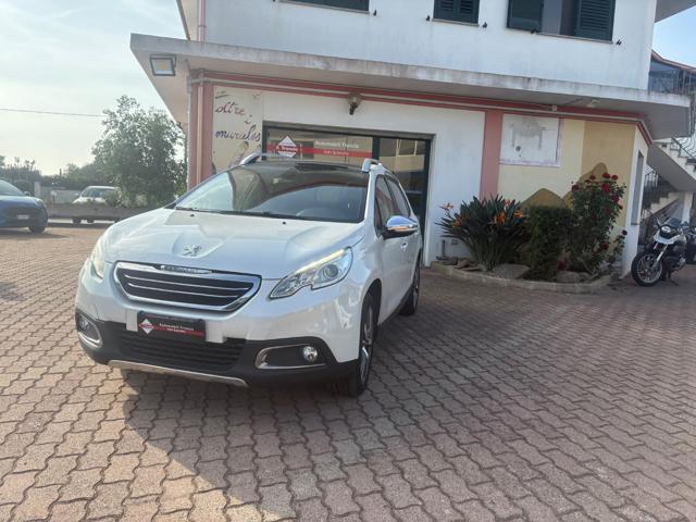Peugeot 2008 1° serie 1.6 e-HDi 115 CV Stop&Start Féline, del 2014, 85.100 km, in vendita a San Sperate (CA)