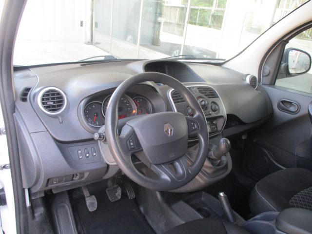 Renault Kangoo 1.5 dCi 75CV F.AP. S&S 3p. Express Compact Energy, del 2016, 73.321 km, in vendita a Casaluce (CE)