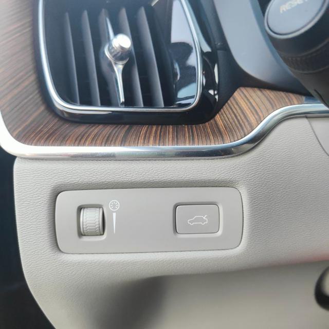 Volvo XC60 D4 AWD Geartronic Inscription - foto 4 di 4