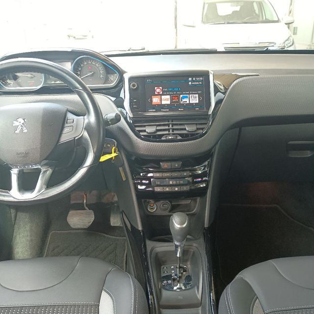 Peugeot 2008 1° serie BlueHDi 120 EAT6 S&S Allure - foto 4 di 11