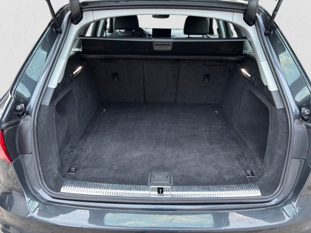 Audi A4 Avant 35 TDI/163 CV S tronic Business Advanced, del 2023, 99.728 km, in vendita a Chiampo (VI)
