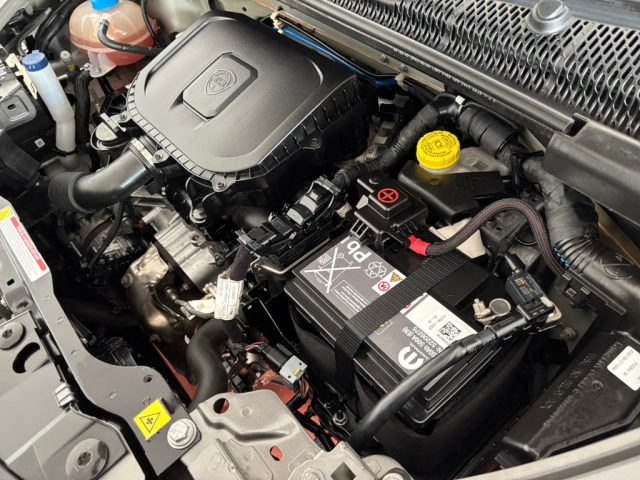 Lancia Ypsilon 1.0 FireFly 5 porte S&S Hybrid Ecochic Silver usato a CHIAMPO
