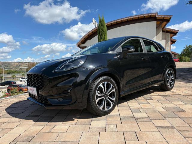 Ford Puma 1.0 EcoBoost Hybrid 125 CV S&S ST-Line TOTAL BLACK, del 2021, 149.000 km, in vendita a Satriano Di Lucania (PZ)