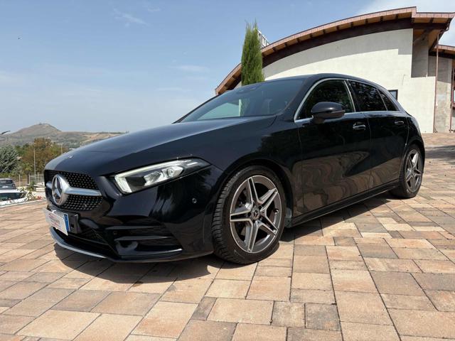 Mercedes-Benz A 180 d Automatic Premium AMG*LUCI AMBIENT!!, del 2019, 149.000 km, in vendita a Satriano Di Lucania (PZ)