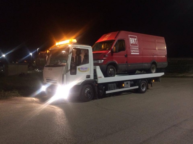Iveco LKW/TRUCKS EUROCARGO 75/18 EURO 5 SOCCORSO STRADALE - foto 4 di 18