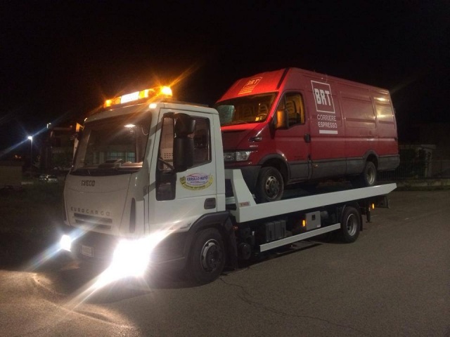 Iveco LKW/TRUCKS EUROCARGO 75/18 EURO 5 SOCCORSO STRADALE - foto 2 di 18