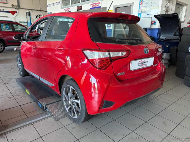Toyota Yaris 1.5 Hybrid 5 porte Trend "Red Edition" - foto 3 di 4