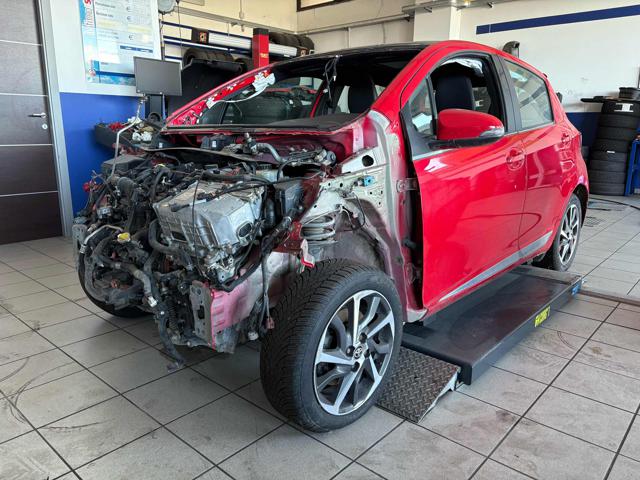 Toyota Yaris 1.5 Hybrid 5 porte Trend "Red Edition" - foto 4 di 4