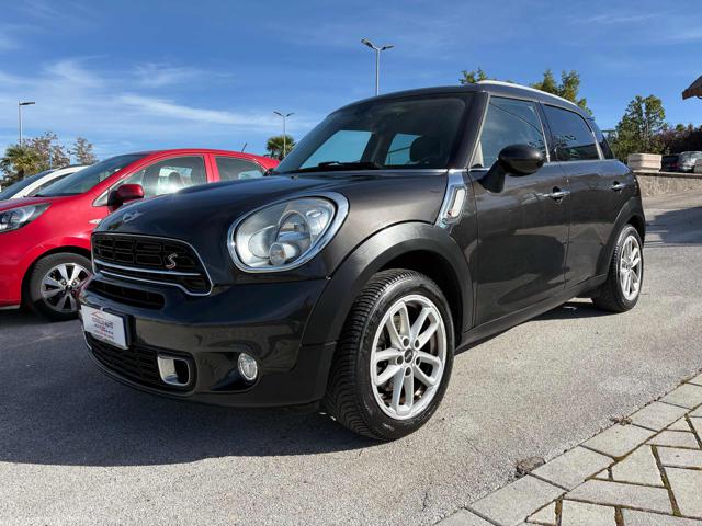 MINI Countryman Mini Cooper SD Business Countryman, del 2015, 169.000 km, in vendita a Satriano Di Lucania (PZ)