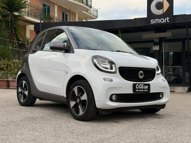 smart forTwo 90 AUT. PASSION+NAV.+TEL.POST.+LED.+TETTO - foto 2 di 4