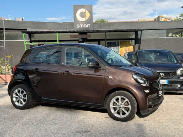 smart forFour 90 PERFECT TWINAMIC INT.PELLE+TETTO SKY+UNICO PROP usato a CASERTA
