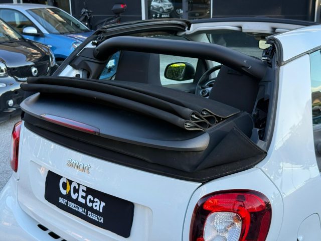 smart forTwo 70 1.0 twinamic cabrio Passion - foto 2 di 4