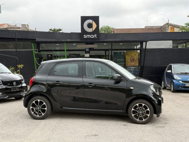 smart forFour 70 1.0 PASSION+LED. ANT.+PARKTRONIC+CERCHI usato a CASERTA