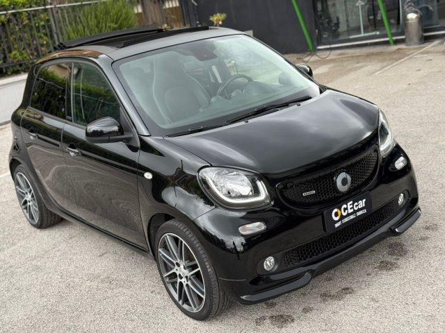smart forFour BRABUS 0.9 109 CV CABRIO EXCLUSIVE+NAVIG.+JBL+PELL - foto 4 di 4