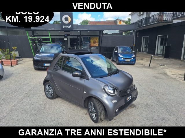 smart forTwo 90 PASSION AUT. SOLO KM. 19.924+PELLE NERA+NAVIG.+, del 2019, 19.924 km, in vendita a Caserta (CE)