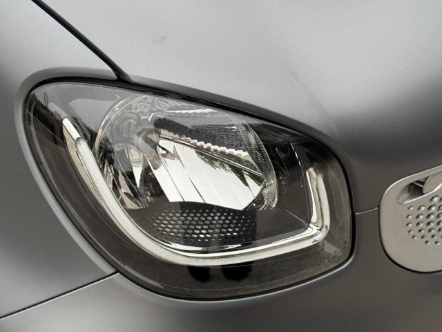 smart forTwo 70 PRIME+TWINAMIC+INT. PELLE+NAVIG.+TELEC.POST. - foto 2 di 4