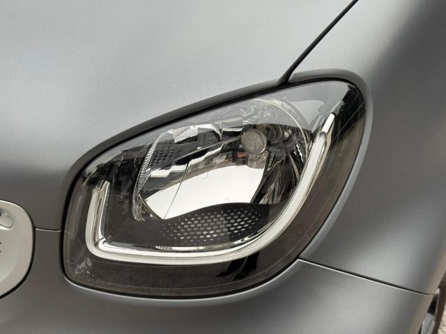 smart forTwo 70 PRIME+TWINAMIC+INT. PELLE+NAVIG.+TELEC.POST. - foto 3 di 4
