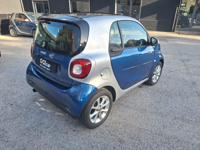 smart forTwo 70 AUT.+PASSION+DSB +UNIC.PROP.+NAV.+TELECAMERA PO - foto 4 di 36