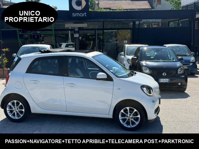 smart forFour 70 PASSION+NAVIGATORE +TELECAMERA POST.+TETTO APRI usato a CASERTA