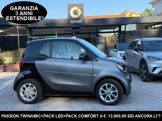smart forTwo 70 1.0 PASSION TWINAMIC CERCHI+PACK LED+COMFORT usato a CASERTA
