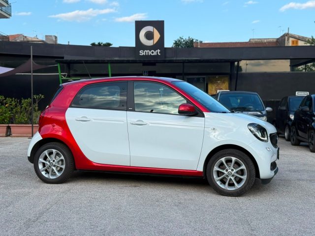 smart forFour TWINAMIC PASSION+SOLO KM. 21.908+GARANZIA 3 ANNI* usato a CASERTA