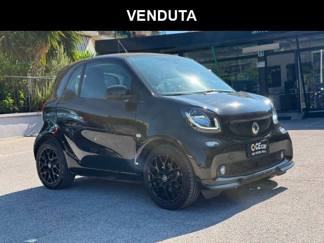 smart forTwo 90 SUPERPASSION TWINAMIC+NAVIG.+TELECAMERA POST., del 2019, 51.890 km, in vendita a Caserta (CE)
