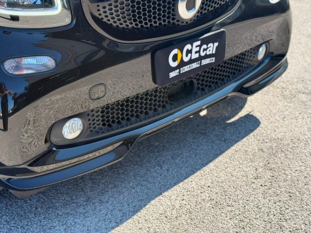 smart forTwo 90 SUPERPASSION TWINAMIC+NAVIG.+TELECAMERA POST. - foto 4 di 4